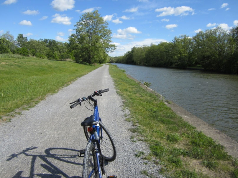 Erie Canal Path nearing Bushnell's Basin. [PHOTO: Ryan Green]