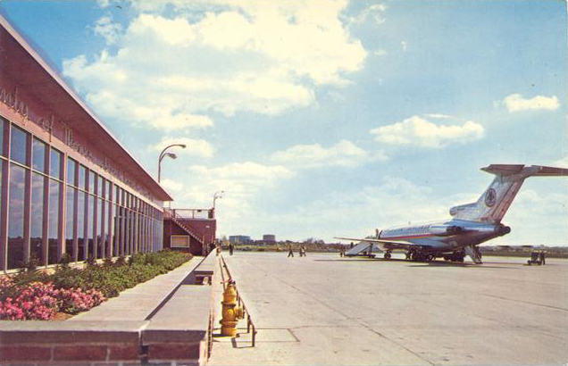Visitors could have a bird's-eye view of the airfield from an observation platform located on the roof. [IMAGE: Rochester Public Library Local History Division]
