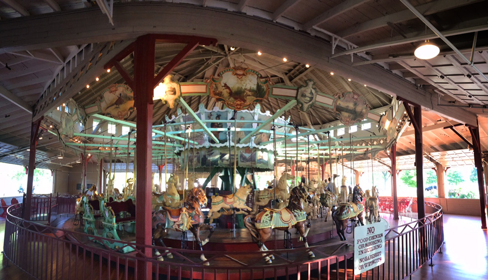 Dentzel carousel at Ontario Beach Park. Rochester, NY. [IMAGE: RochesterSubway.com]